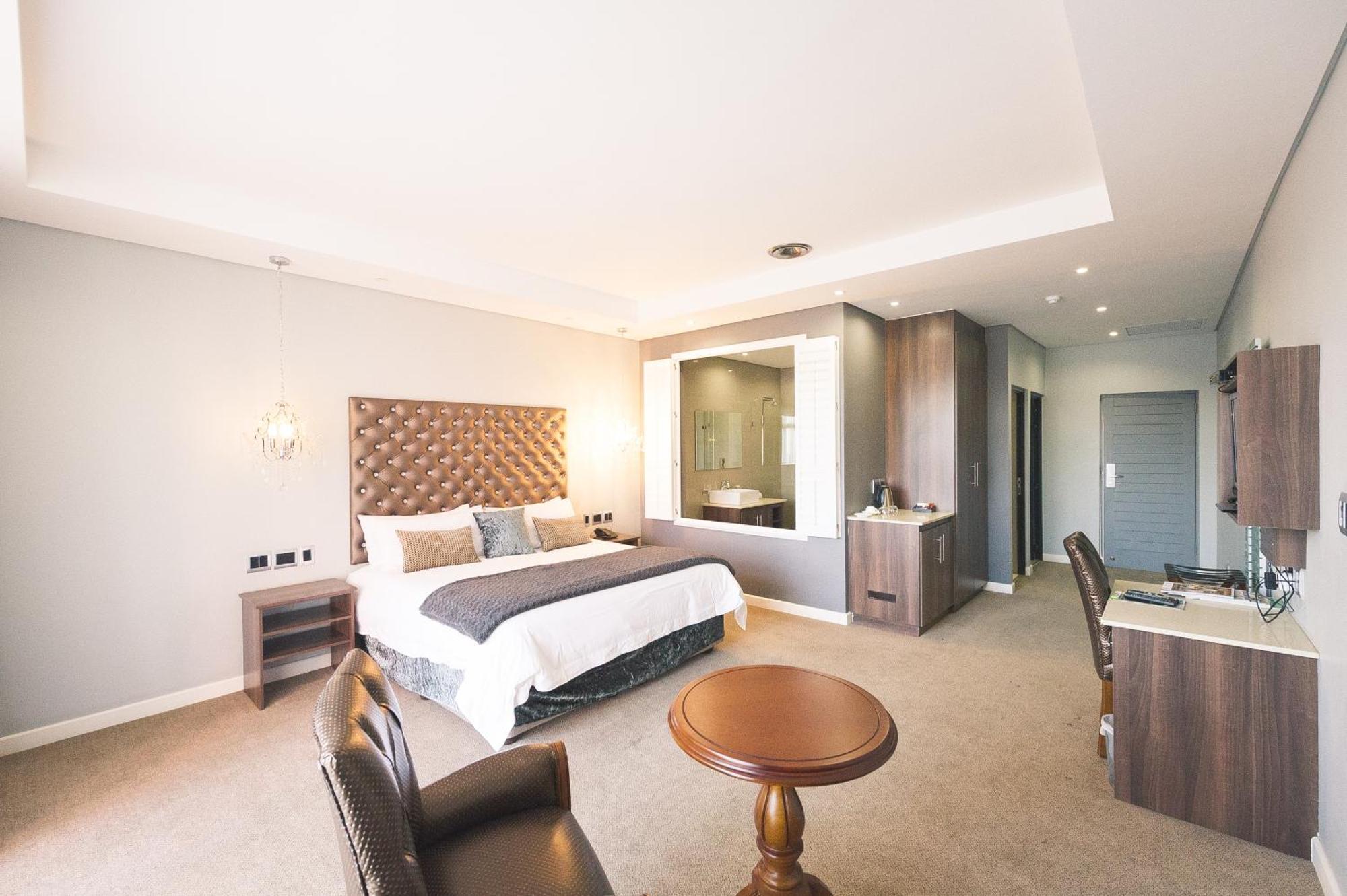 Luxury Double Room,687404010:JPEG